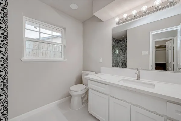 $3,500 | 5622 Valkeith Drive, Houston, TX 77096