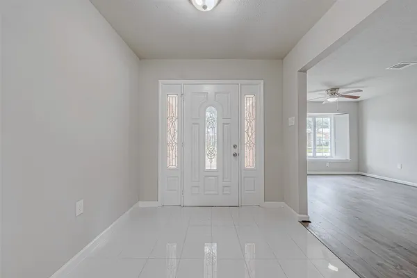 $3,500 | 5622 Valkeith Drive, Houston, TX 77096