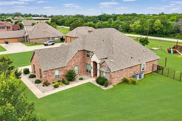 $625,000 | 139 Las Colinas Trail, Cross Roads, TX 76227