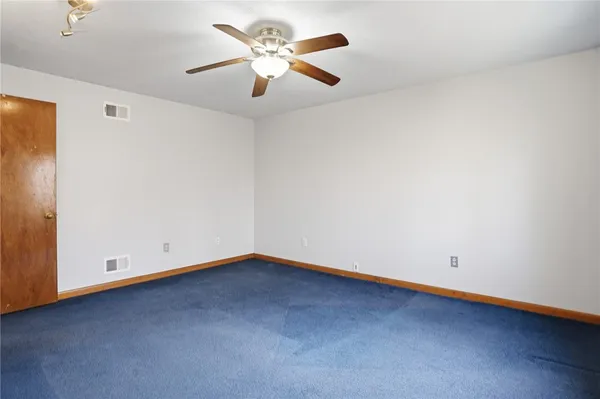 $259,900 | 53 Kristee Circle, West Warwick, RI 02893