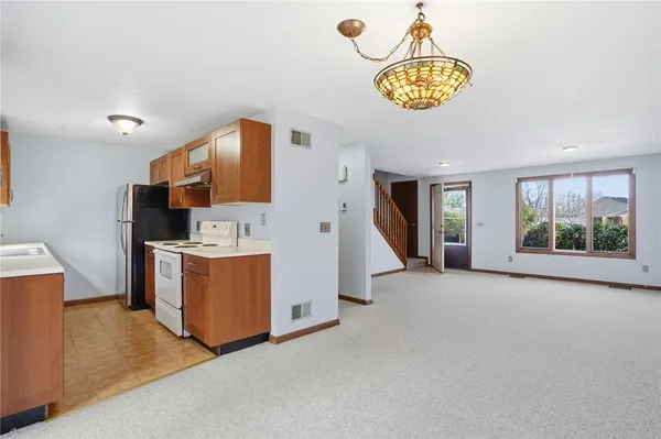 $259,900 | 53 Kristee Circle, West Warwick, RI 02893