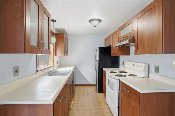 $259,900 | 53 Kristee Circle, West Warwick, RI 02893