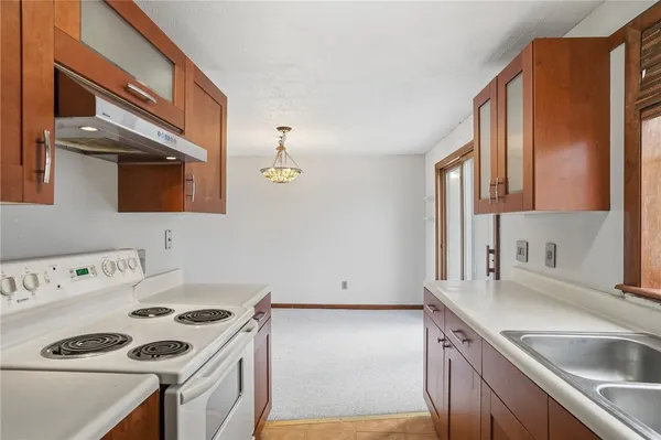 $259,900 | 53 Kristee Circle, West Warwick, RI 02893