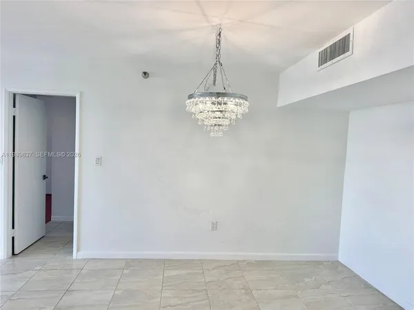 $2,800 | 20515 East Country Club Drive, Unit 246, Aventura, FL 33180