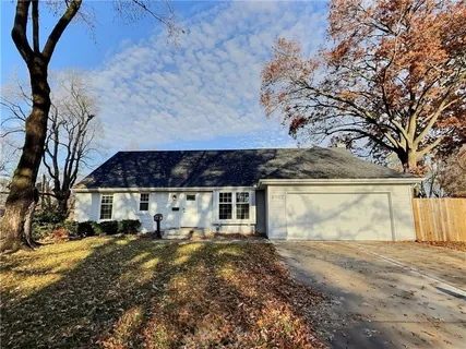 $425,000 | 8902 Mastin Street, Overland Park, KS 66212