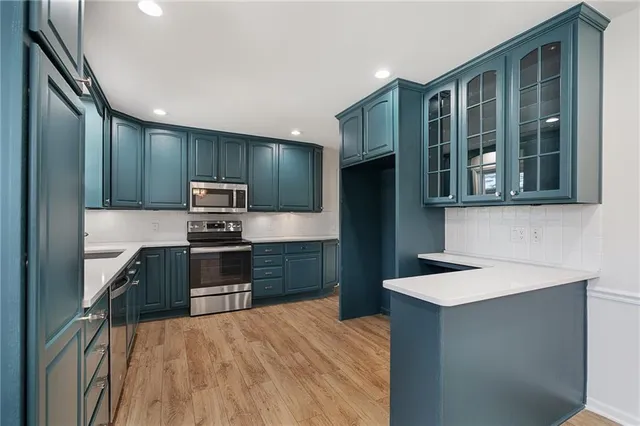 $425,000 | 8902 Mastin Street, Overland Park, KS 66212