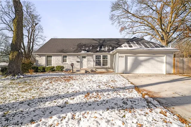 $425,000 | 8902 Mastin Street, Overland Park, KS 66212