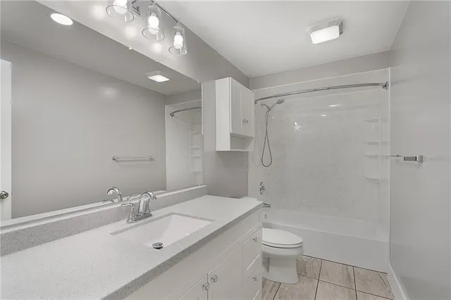 $425,000 | 8902 Mastin Street, Overland Park, KS 66212