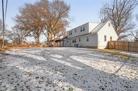 $425,000 | 8902 Mastin Street, Overland Park, KS 66212