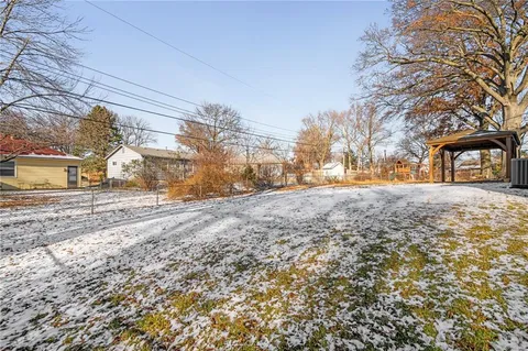 $425,000 | 8902 Mastin Street, Overland Park, KS 66212