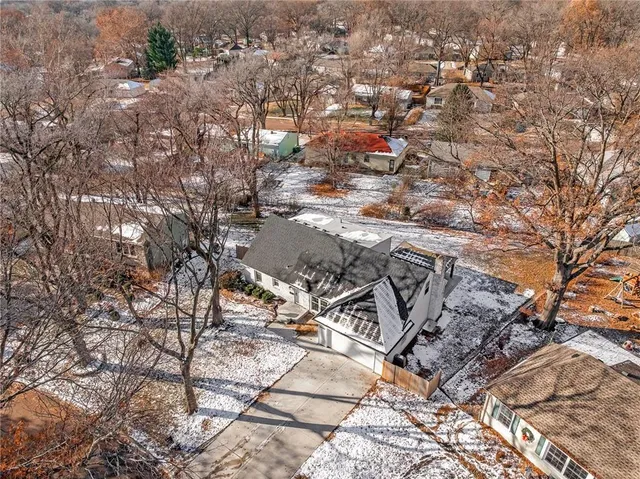 $425,000 | 8902 Mastin Street, Overland Park, KS 66212