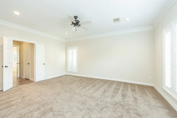 $3,200 | 6318 Elm Court, Bellaire, TX 77401