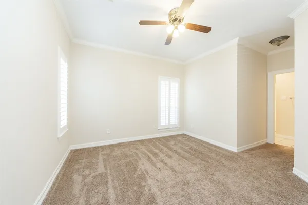 $3,200 | 6318 Elm Court, Bellaire, TX 77401