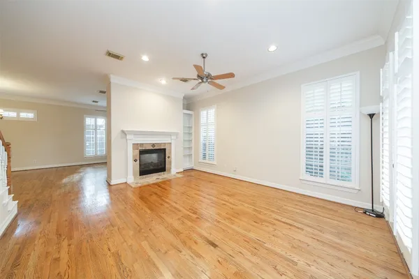 $3,200 | 6318 Elm Court, Bellaire, TX 77401