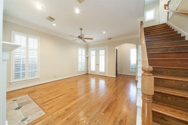$3,200 | 6318 Elm Court, Bellaire, TX 77401
