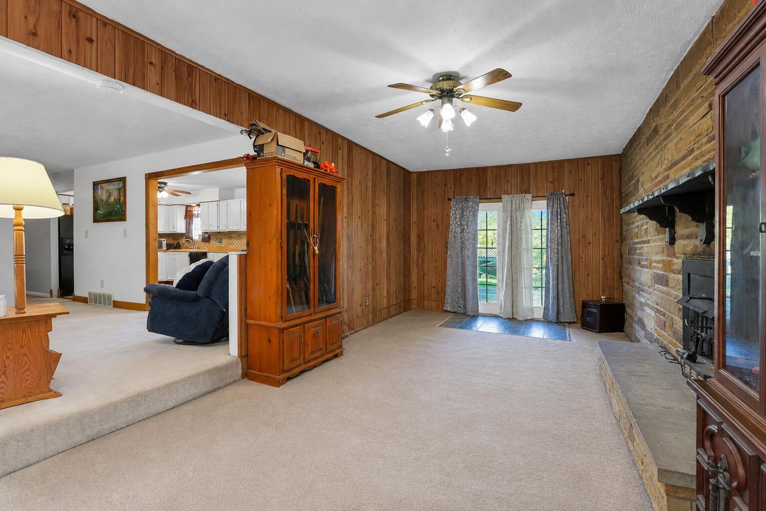 4464 Reynolds Road Centerburg, OH 43011 - Photo 9 of 35 red rug 44