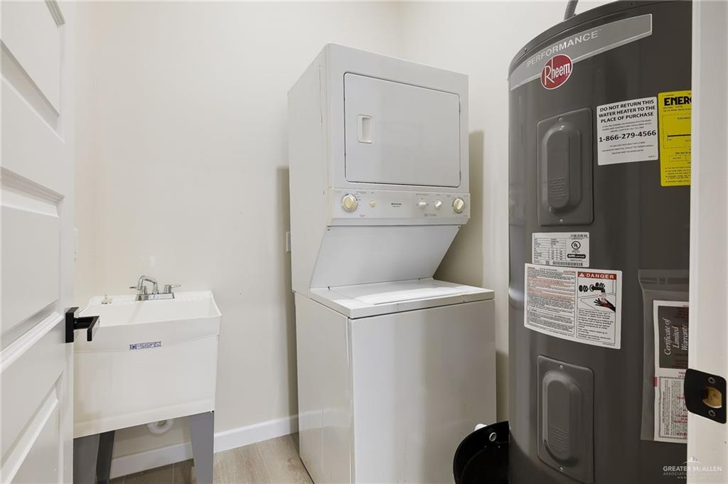 5705 Notre Dame Avenue, Unit 3 Mission, TX 78573 - Photo 13 of 17