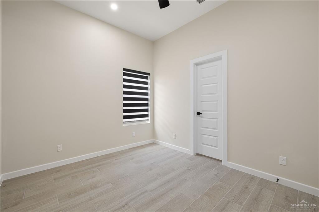 5705 Notre Dame Avenue, Unit 3 Mission, TX 78573 - Photo 14 of 17