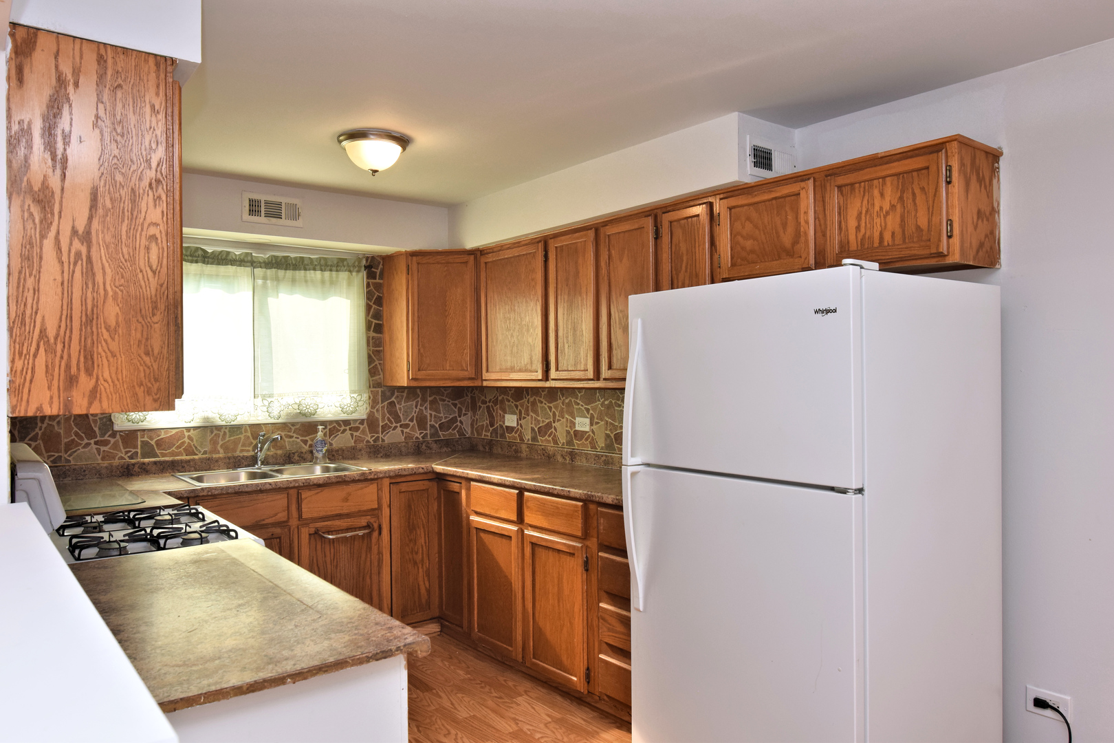 9835 South Harlem Avenue, Unit R Chicago Ridge, IL 60415 - Photo 7 of 15 Gallery Image 7
