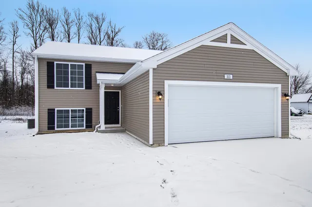 $369,900 | 18248 Loganwood Trail, Battle Creek, MI 49014