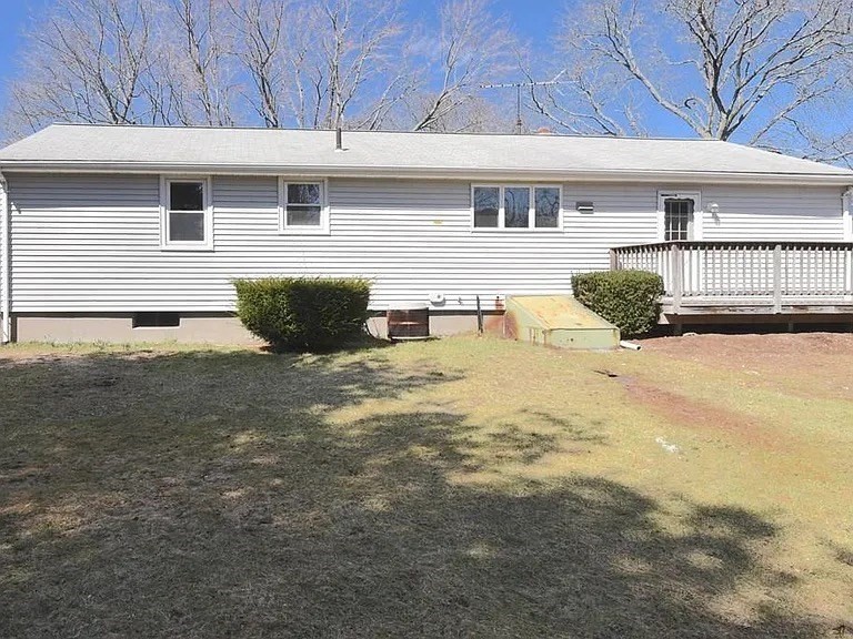 35 Gleason Street Framingham, MA 01701 - Photo 15 of 17
