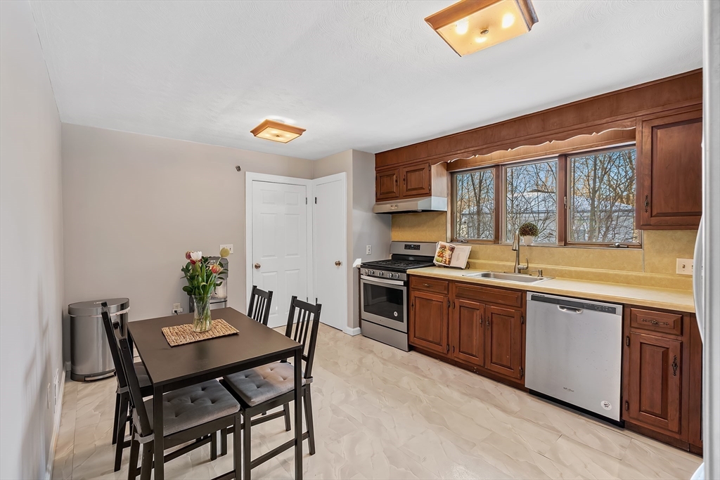 35 Gleason Street Framingham, MA 01701 - Photo 6 of 17