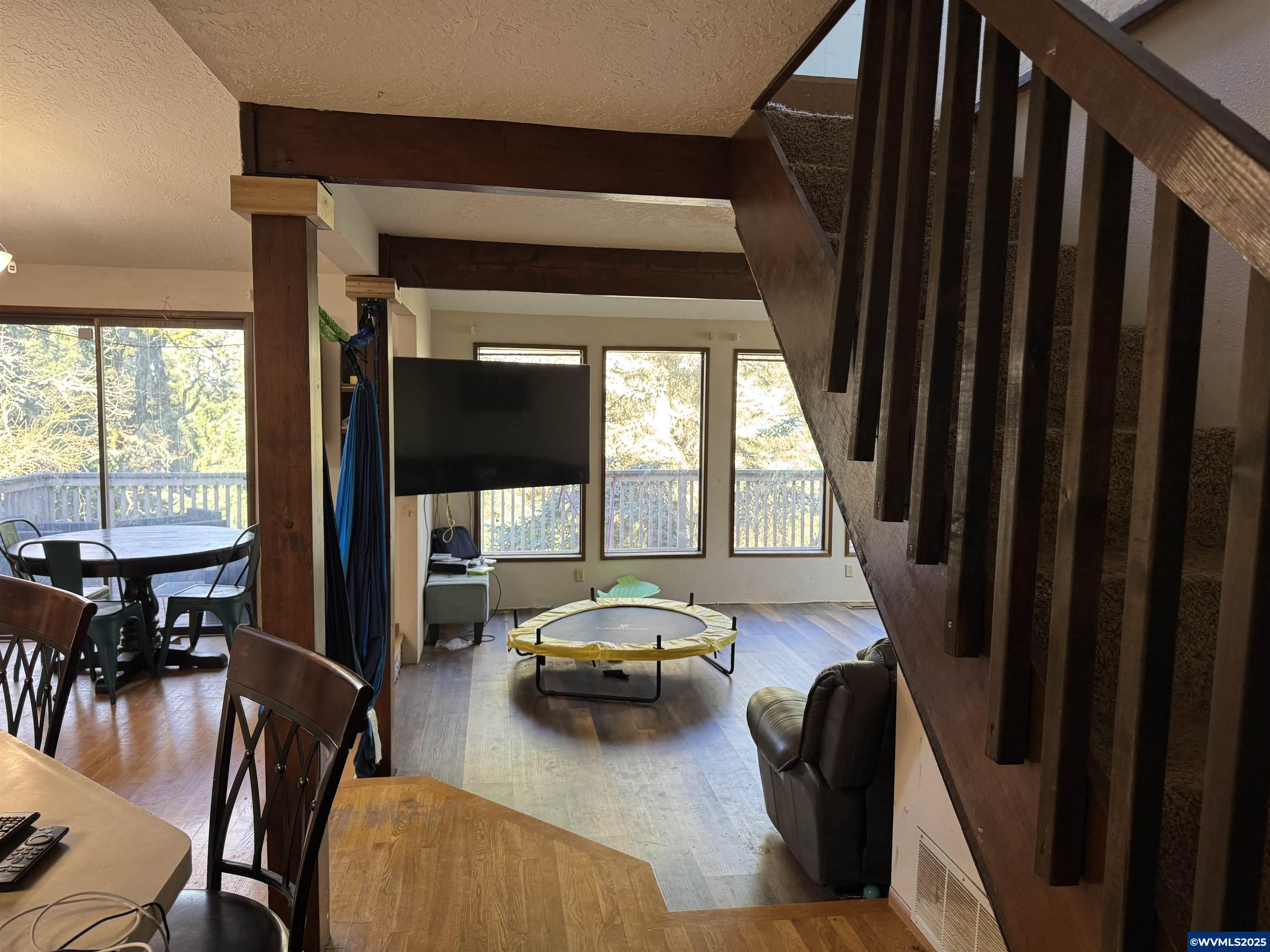 2090 Davis Road South Salem, OR 97306 - Photo 5 of 20 Gallery Image 5