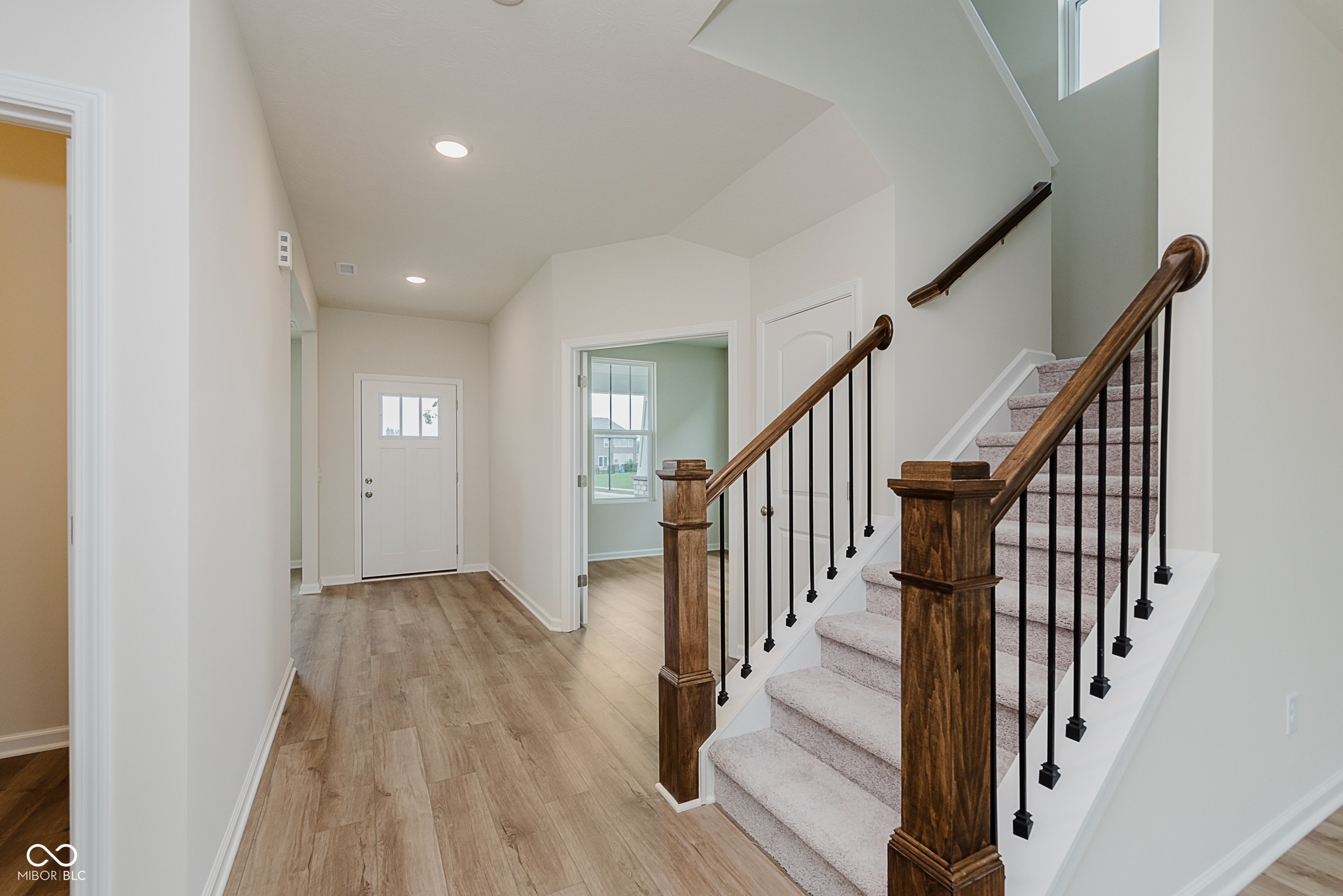 6537 Ambassador Drive Plainfield, IN 46168 - Photo 2 of 35