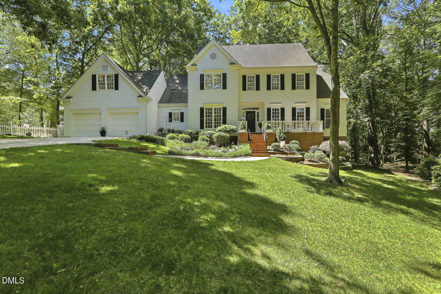 429 Grosvenor Drive Raleigh, NC 27615 - Photo 6 of 95