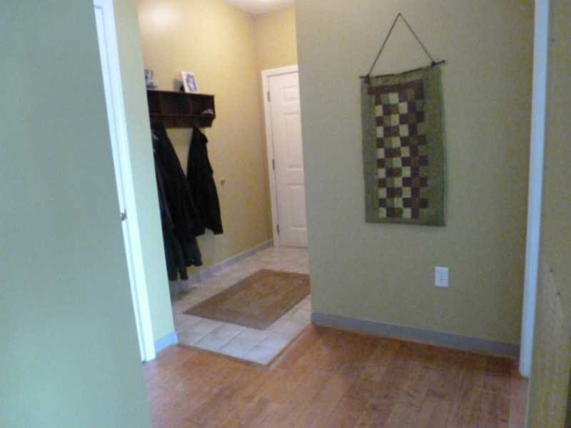 98 Mill Street, Unit 101 Woonsocket, RI 02895 - Photo 3 of 19 Entry.