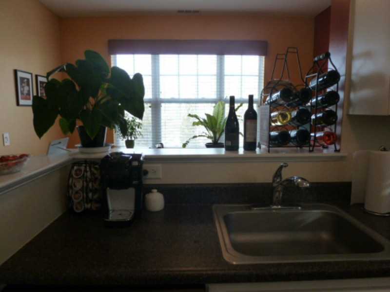98 Mill Street, Unit 101 Woonsocket, RI 02895 - Photo 7 of 19 Kitchen.