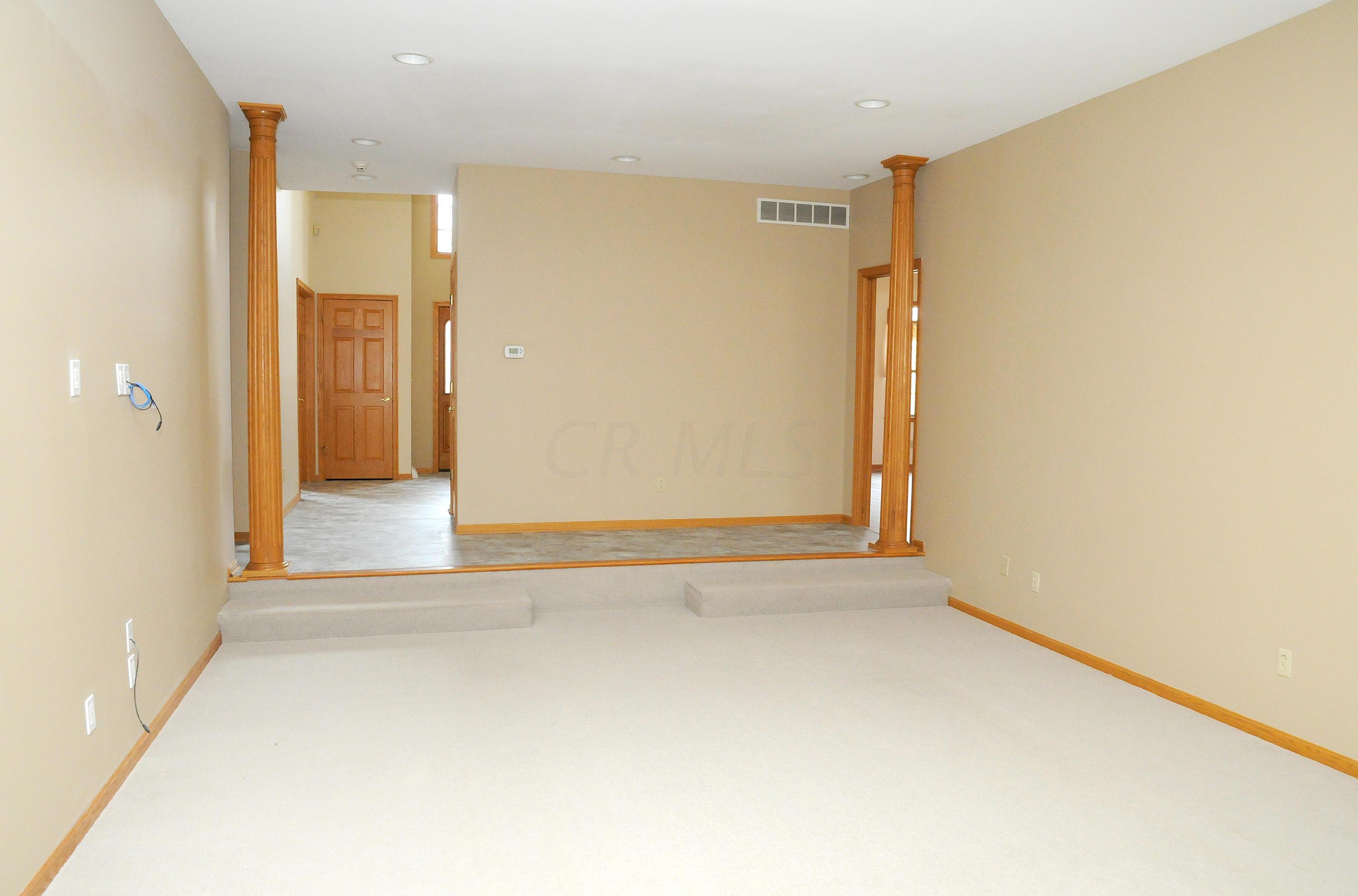 8800 Clinton Road Cambridge, OH 43725 - Photo 13 of 63