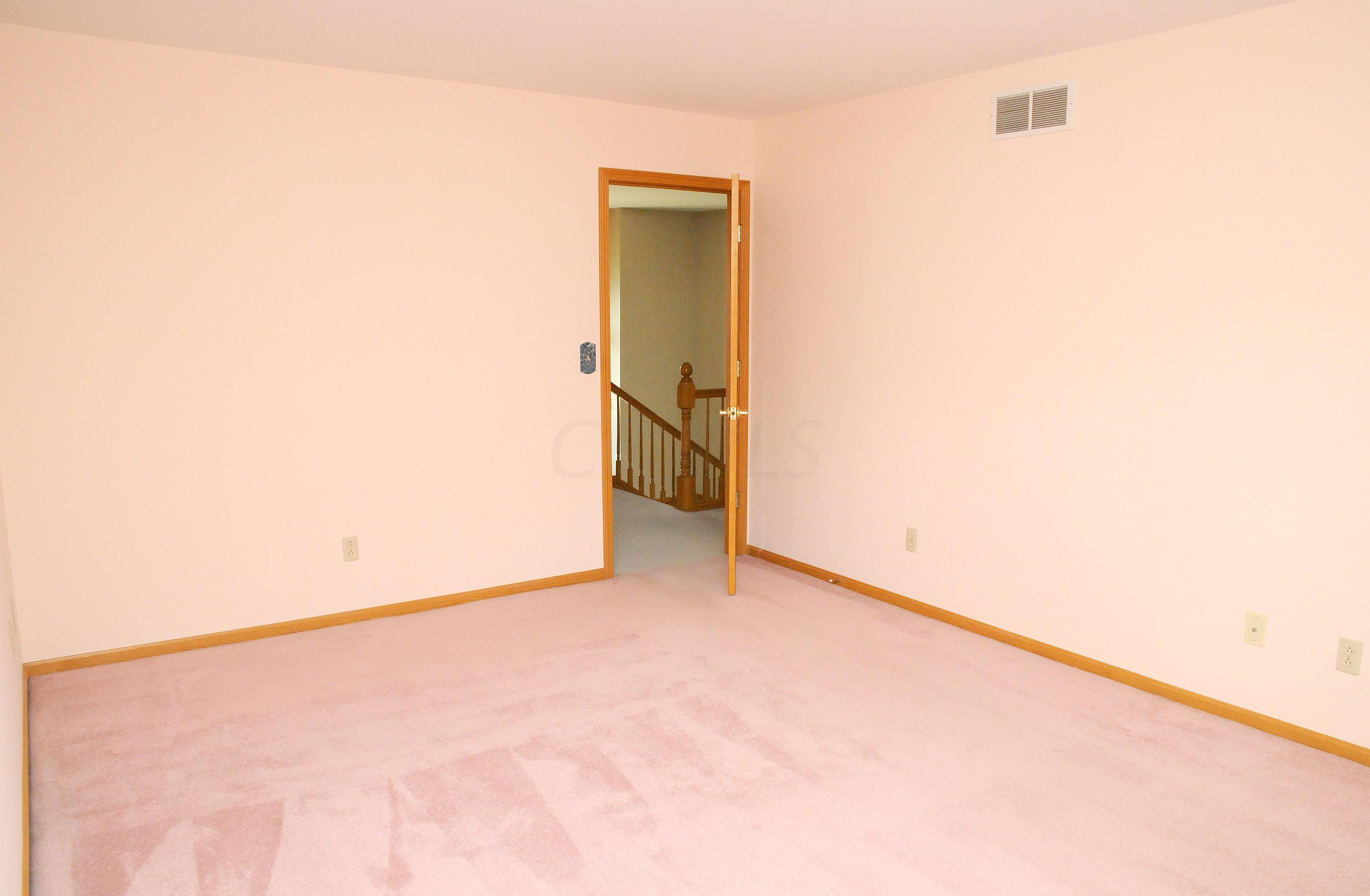 8800 Clinton Road Cambridge, OH 43725 - Photo 24 of 63