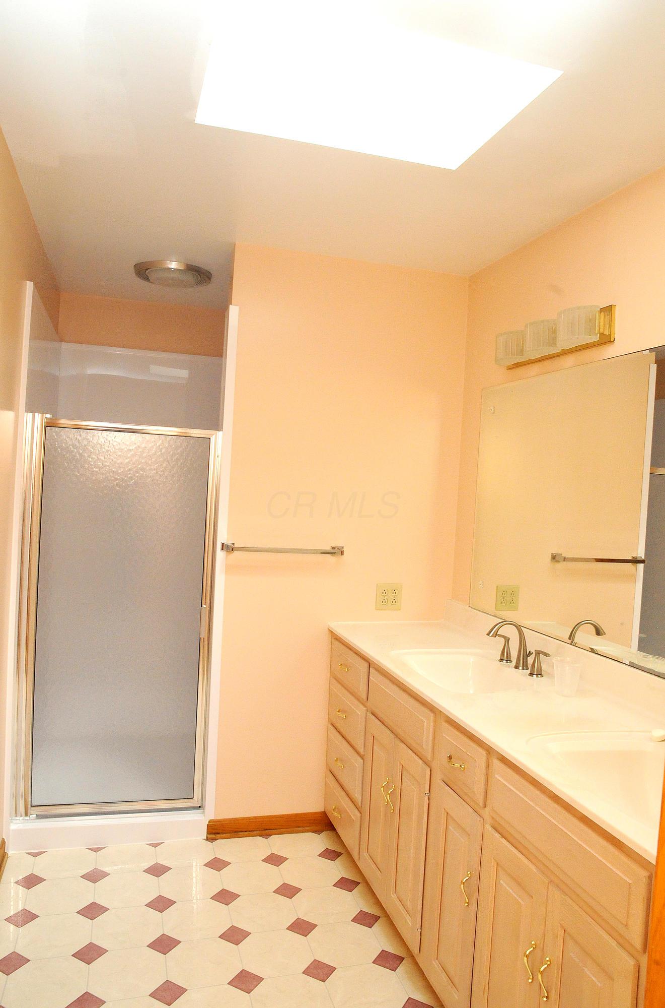 8800 Clinton Road Cambridge, OH 43725 - Photo 33 of 63