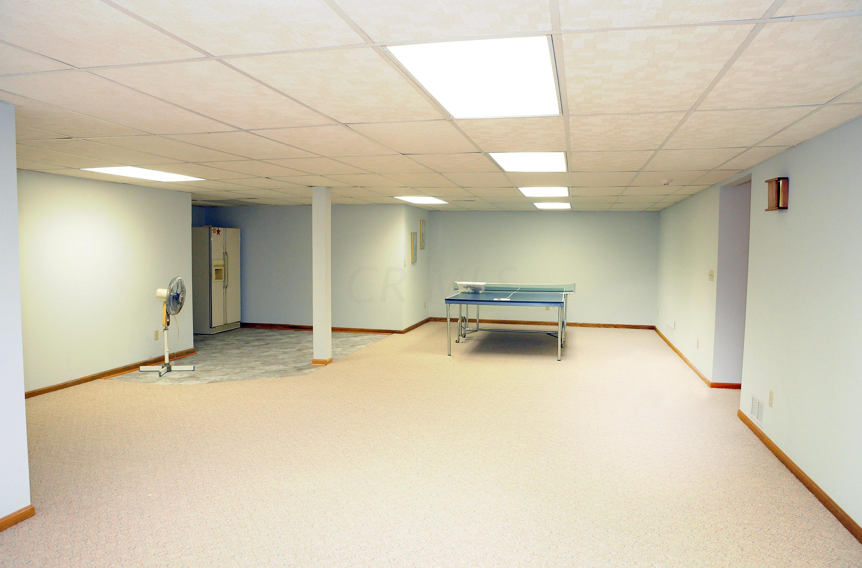 8800 Clinton Road Cambridge, OH 43725 - Photo 47 of 63
