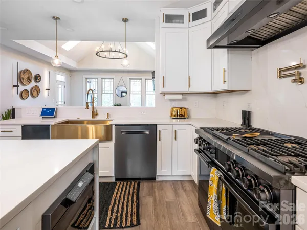 $1,625,000 | 67 White Ash Drive, Asheville, NC 28803