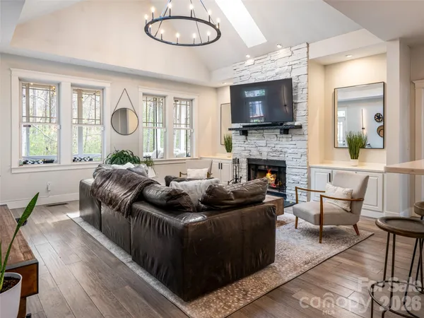 $1,625,000 | 67 White Ash Drive, Asheville, NC 28803