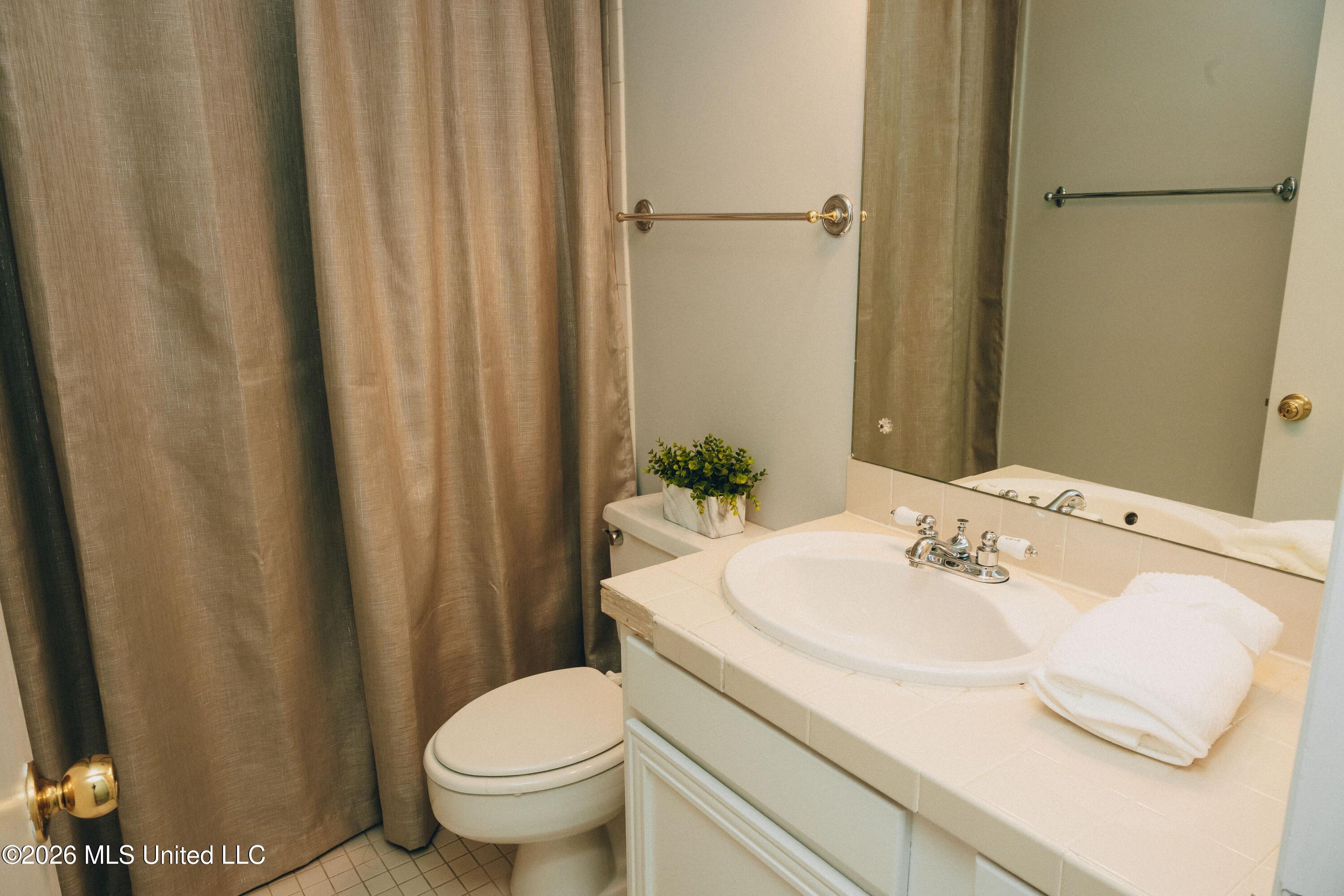 5125 Old Canton Road, Unit 201 Jackson, MS 39211 - Photo 22 of 25 TheGlen16