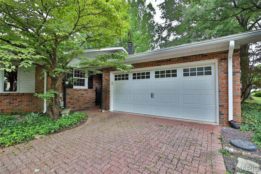 1000 Schwarz Road Edwardsville, IL 62025 - Photo 6 of 96