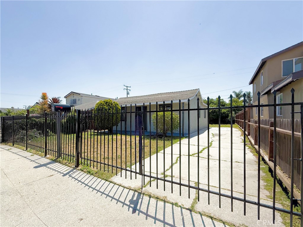1700 West 153rd Street Compton, CA 90220 - Photo 2 of 18