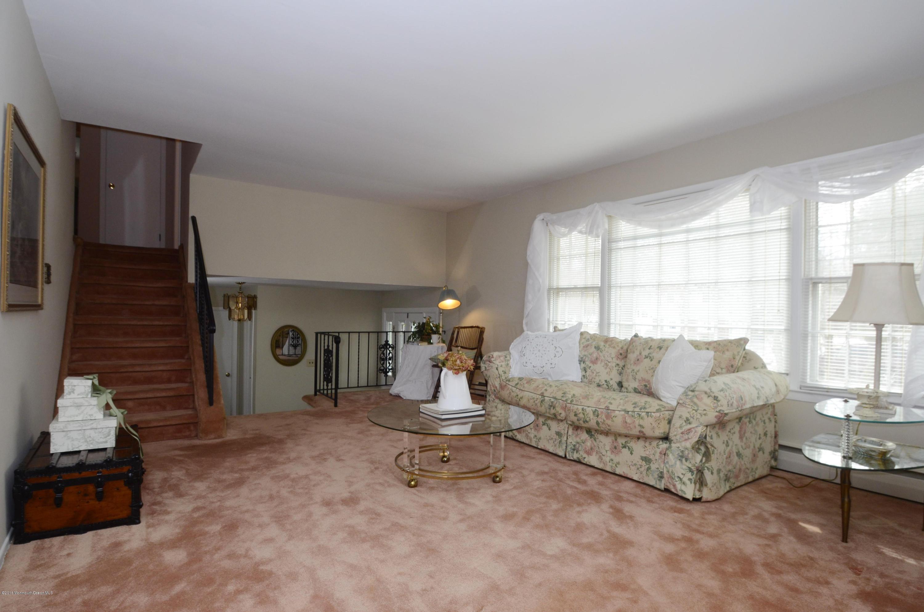 4 Rhea Road Middletown, NJ 07758 - Photo 14 of 18 _SPL0841