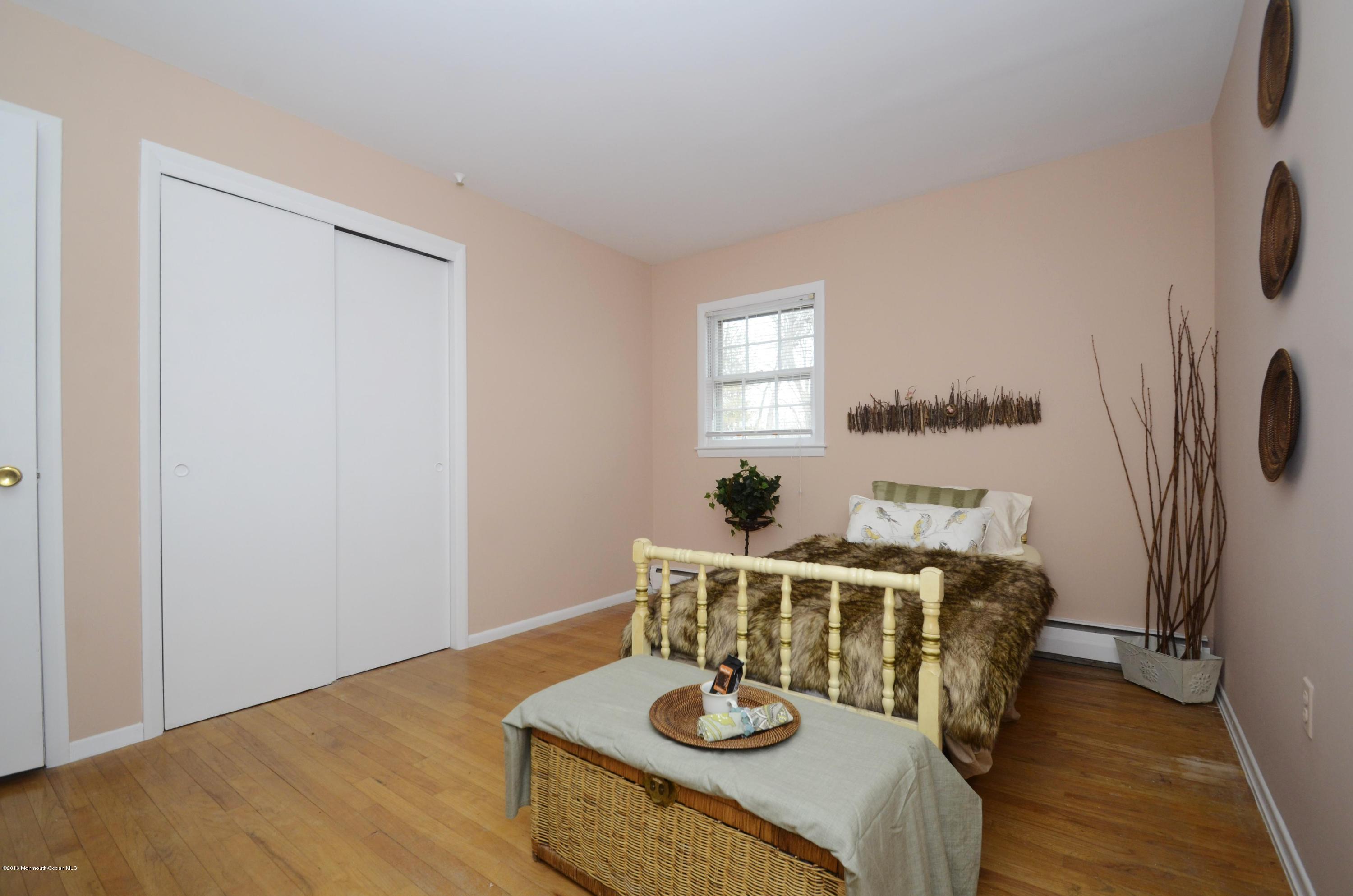 4 Rhea Road Middletown, NJ 07758 - Photo 17 of 18 _SPL0856