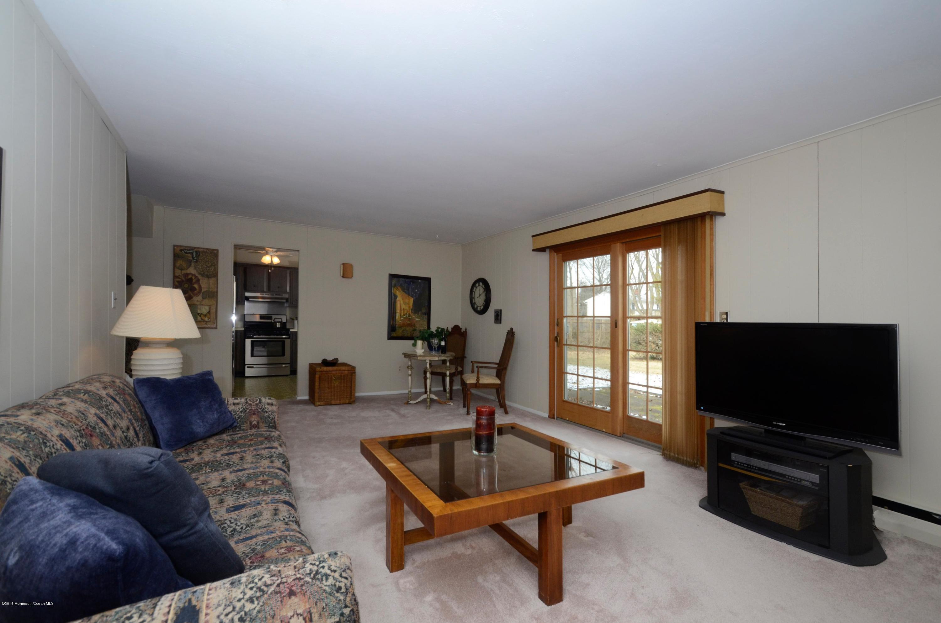 4 Rhea Road Middletown, NJ 07758 - Photo 3 of 18 _SPL0866