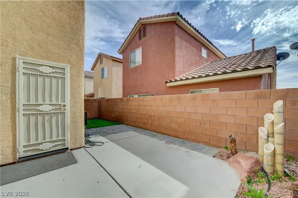 $324,999 | 6837 Silver Eagle Avenue, Las Vegas, NV 89122