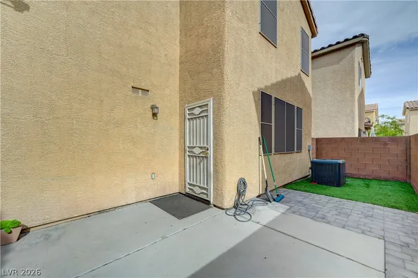 $324,999 | 6837 Silver Eagle Avenue, Las Vegas, NV 89122