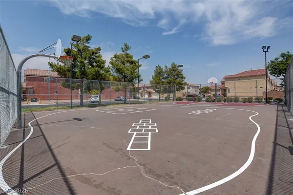 $324,999 | 6837 Silver Eagle Avenue, Las Vegas, NV 89122