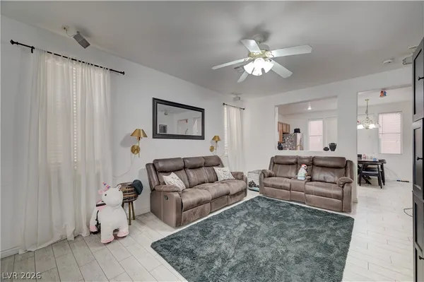 $324,999 | 6837 Silver Eagle Avenue, Las Vegas, NV 89122