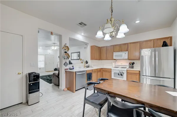 $324,999 | 6837 Silver Eagle Avenue, Las Vegas, NV 89122