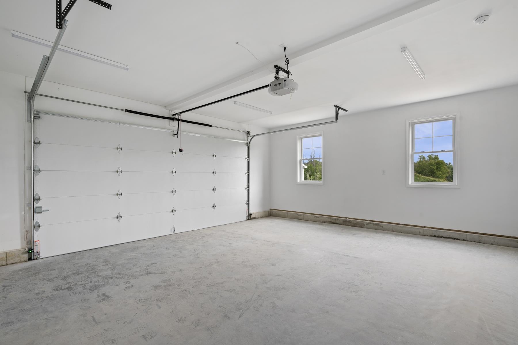 7 Autumn Lane Raymond, NH 03077 - Photo 3 of 28