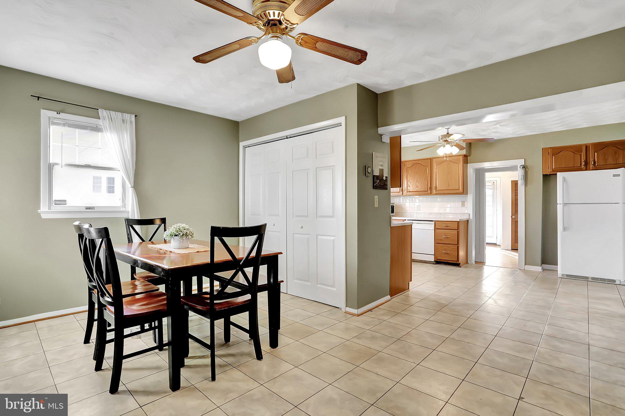 401 North Preston Street Ranson, WV 25438 - Photo 17 of 50 Breakfast area off kitchen